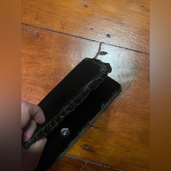 Velour green clutch ruffle trim animal print lining NWOT long elegant - Picture 6 of 9